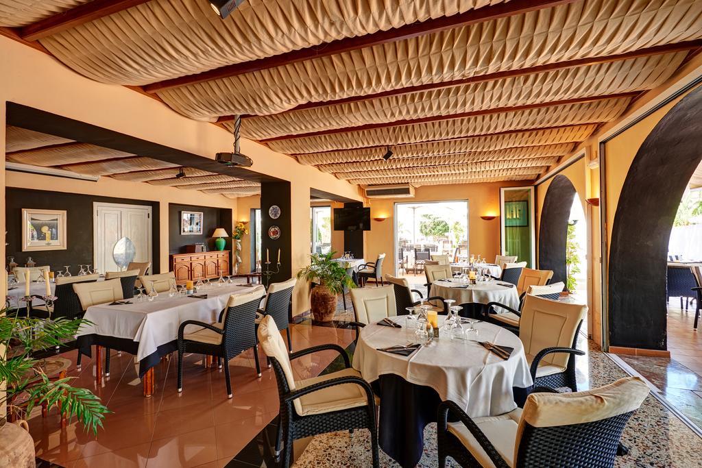 Hostal Talamanca Cala D´Or エクステリア 写真