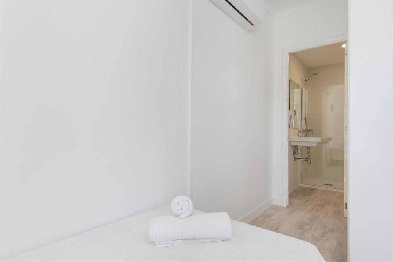 Hostal Talamanca Cala D´Or エクステリア 写真